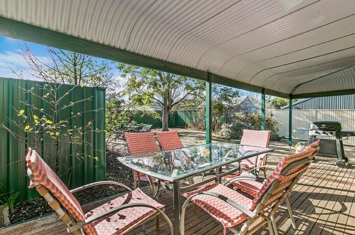 Imagen del bar/restaurante del Hotel Memory Lane. Foto 6