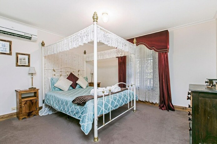 Imagen de la habitación del Hotel Memory Lane. Foto 7