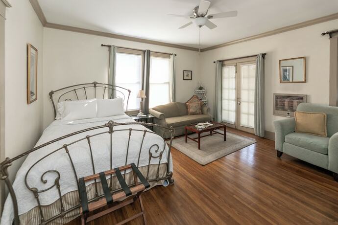Imagen de la habitación del Hotel Memphis Belvedere Suites. Foto 11