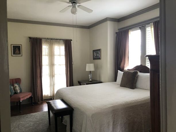 Imagen de la habitación del Hotel Memphis Belvedere Suites. Foto 13