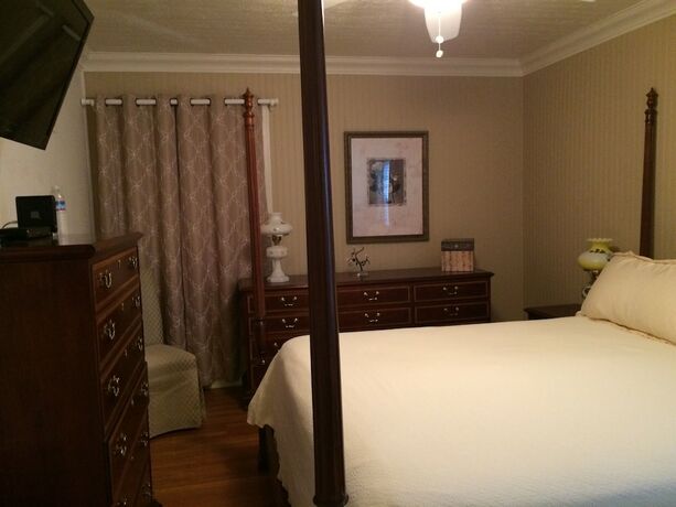 Imagen de la habitación del Hotel Memphis Belvedere Suites. Foto 16
