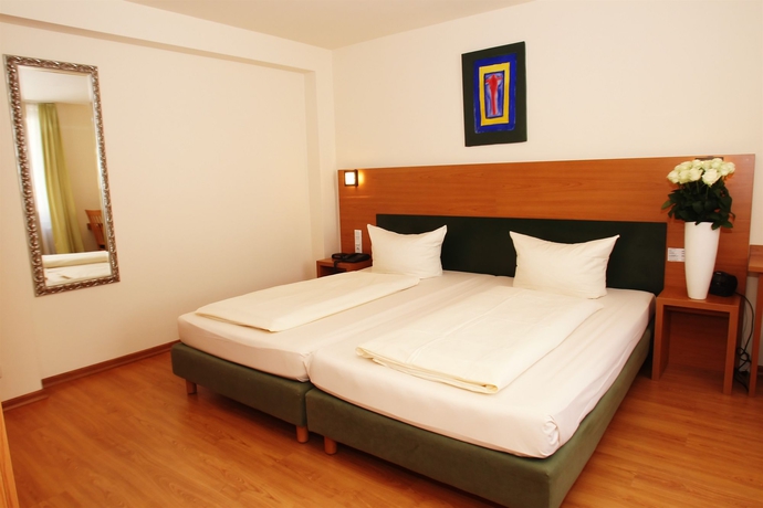 Imagen de la habitación del Hotel Memphis, Frankfurt. Foto 7