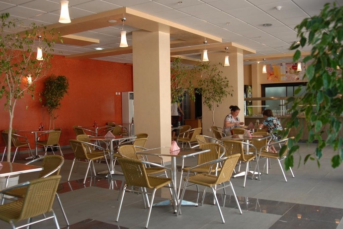 Imagen general del Hotel Menada Esperanto Apartments. Foto 8