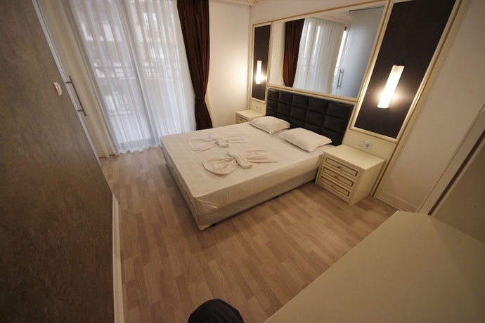 Imagen de la habitación del Hotel Menada Golden Rainbow Apartments. Foto 4