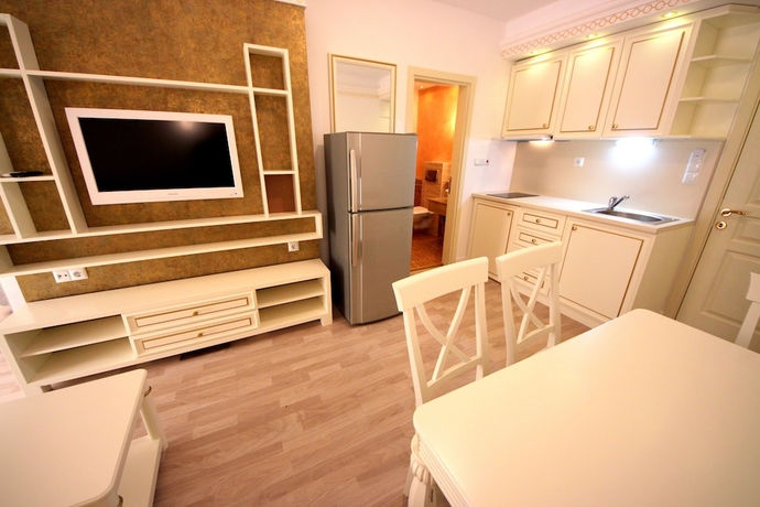 Imagen de la habitación del Hotel Menada Golden Rainbow Apartments. Foto 8