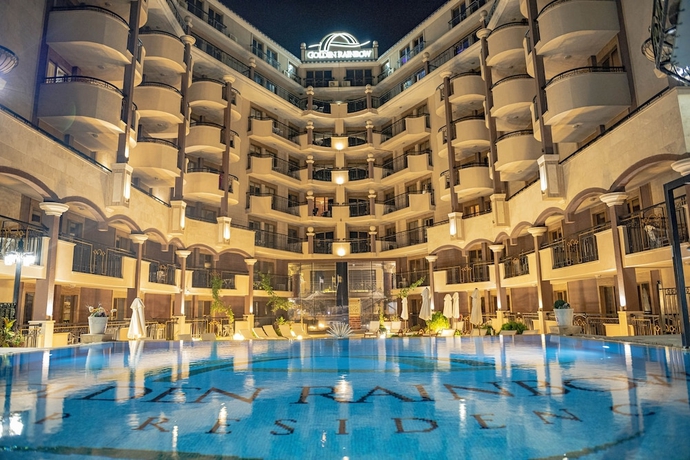 Imagen de la piscina del Hotel Menada Golden Rainbow Apartments. Foto 15