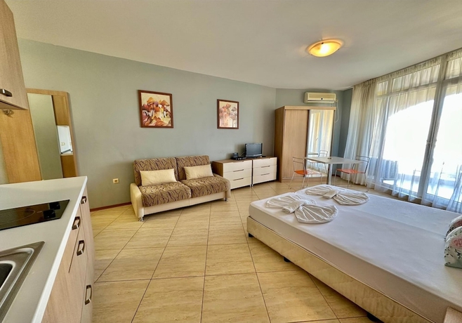 Imagen de la habitación del Hotel Menada Grand Resort Apartments. Foto 7
