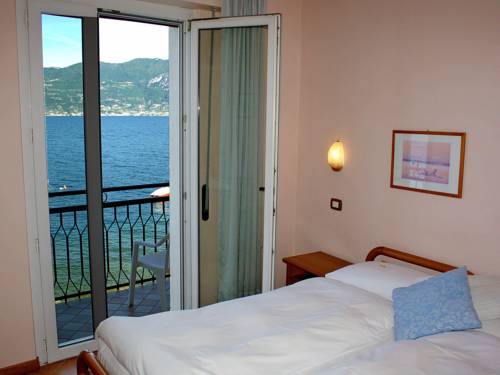 Imagen de la habitación del Hotel Menapace. Foto 6