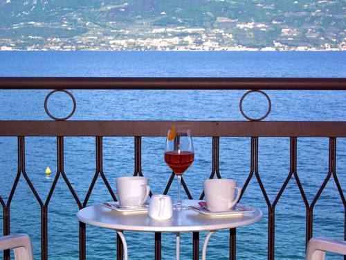 Imagen de la habitación del Hotel Menapace. Foto 10