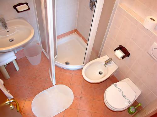 Imagen de la habitación del Hotel Menapace. Foto 11