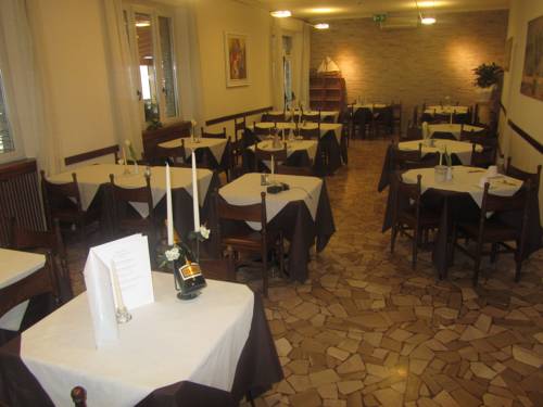 Imagen de la habitación del Hotel Menapace. Foto 14