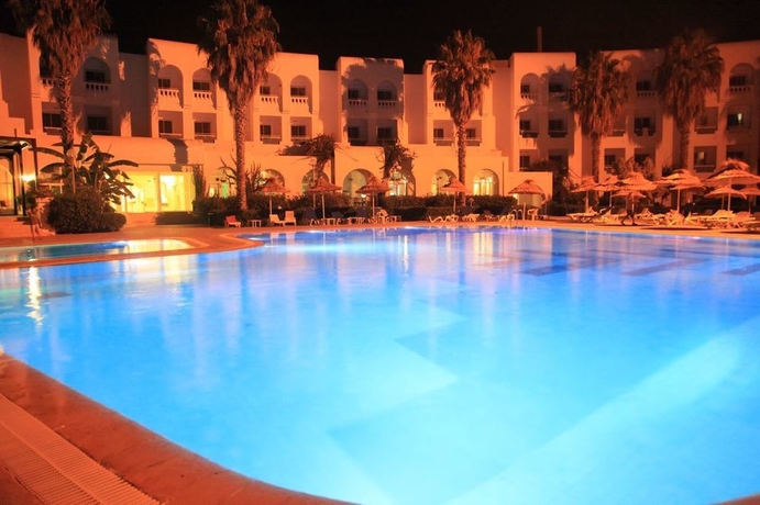 Imagen de la piscina del Hotel Menara, Hammamet. Foto 10