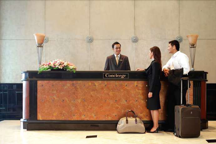Imagen de los interiores del Hotel Menara Peninsula Jakarta. Foto 9