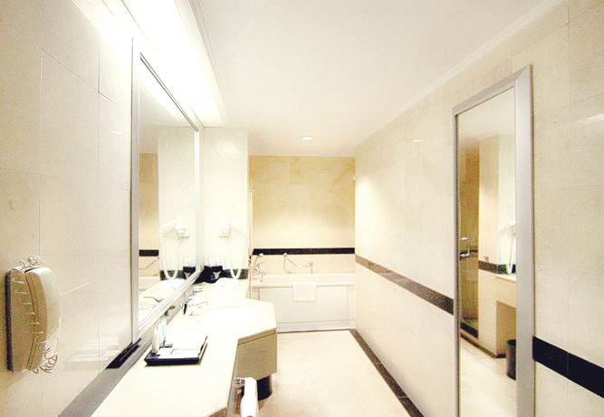 Imagen de la habitación del Hotel Menara Peninsula Jakarta. Foto 4