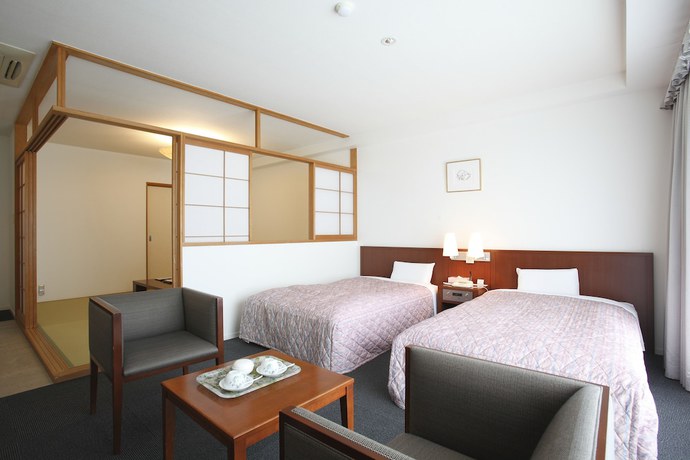 Imagen de la habitación del Hotel Menard Aoyama Resort Sch&ouml;nvert. Foto 8