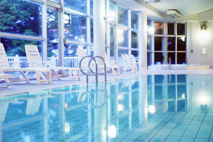 Imagen de la piscina del Hotel Menard Aoyama Resort Sch&ouml;nvert. Foto 20