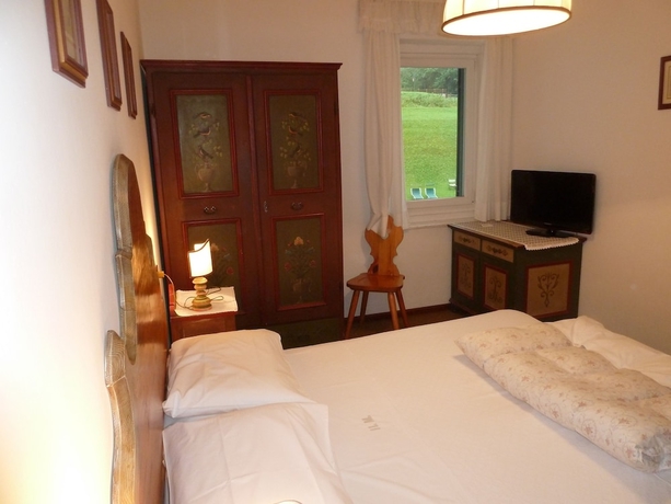 Imagen de la habitación del Hotel Menardi. Foto 9