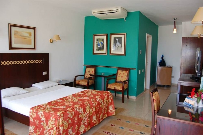 Imagen de la habitación del Hotel Menaville. Foto 6