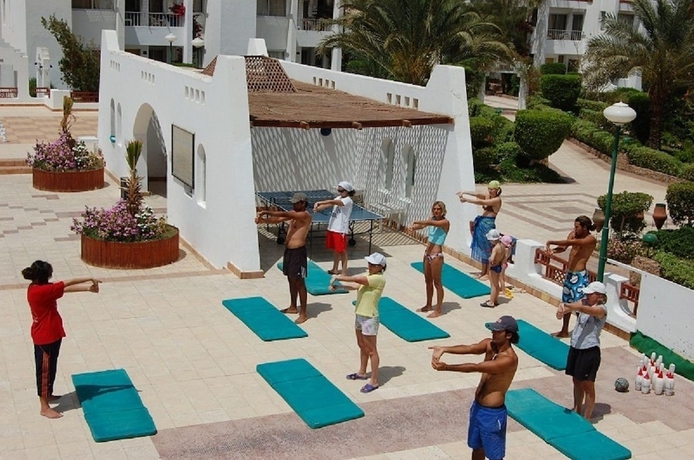 Imagen de los interiores del Hotel Menaville. Foto 16