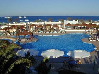Imagen de la piscina del Hotel Menaville Safaga. Foto 5