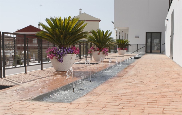 Imagen de los exteriores del Hotel Mencia Subbetica. Foto 13