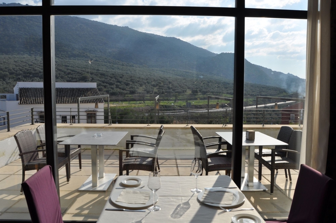 Imagen del bar/restaurante del Hotel Mencia Subbetica. Foto 4