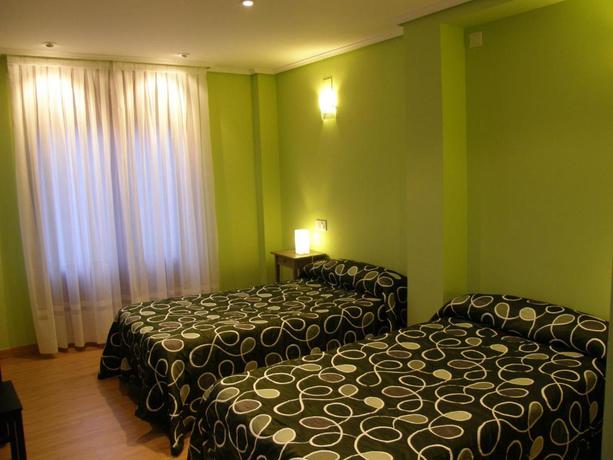 Imagen de la habitación del Hotel Mendi Alai. Foto 5