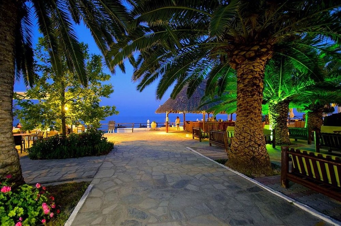 Imagen de los exteriores del Hotel Mendi. Foto 14