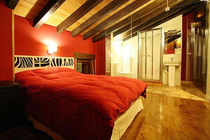 Imagen de la habitación del Hotel Mendi Green. Foto 11