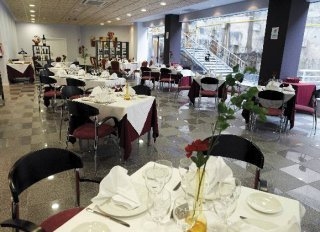 Imagen del bar/restaurante del Hotel Mendigoia. Foto 2