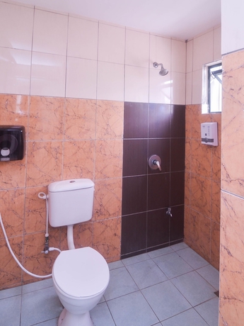 Imagen de la habitación del Hotel Mendu Inn. Foto 17