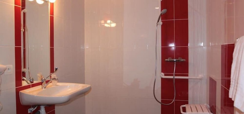 Imagen de la habitación del Hotel Mendy. Foto 13