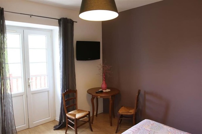 Imagen de la habitación del Hotel Mendy. Foto 14