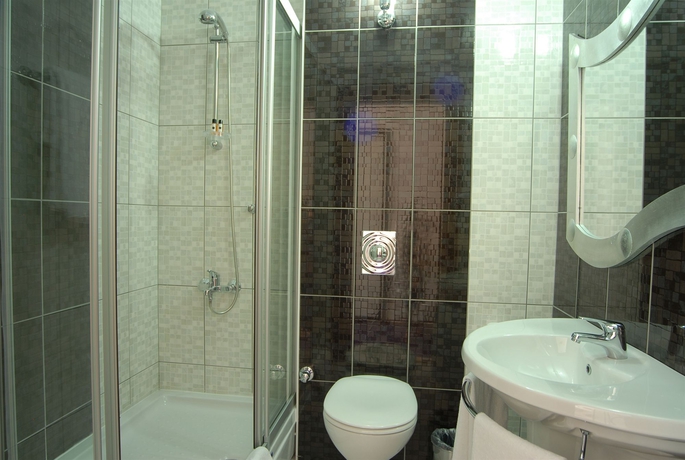 Imagen de la habitación del Hotel Mene City. Foto 10