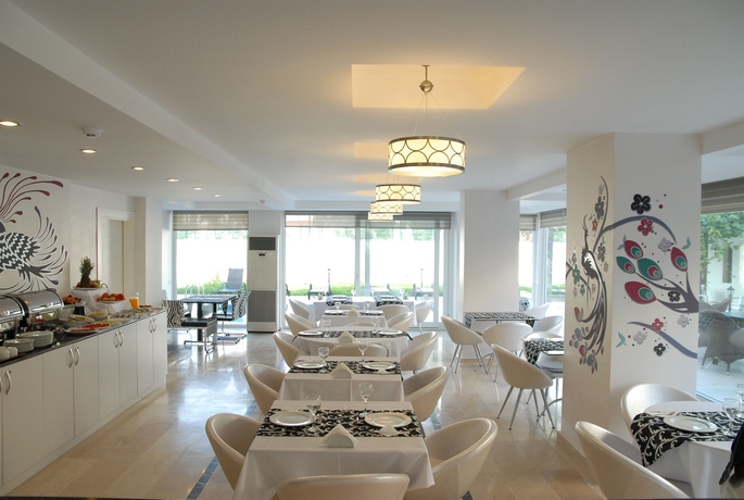 Imagen del bar/restaurante del Hotel Mene City. Foto 5