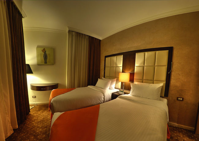 Imagen de los interiores del Hotel Meneur. Foto 16