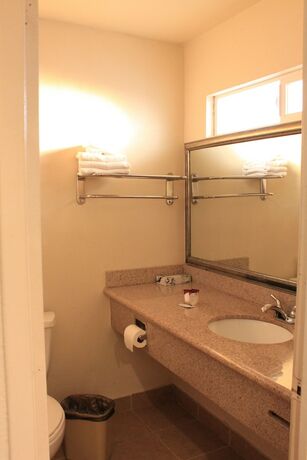 Imagen de la habitación del Hotel Menifee Inn. Foto 18