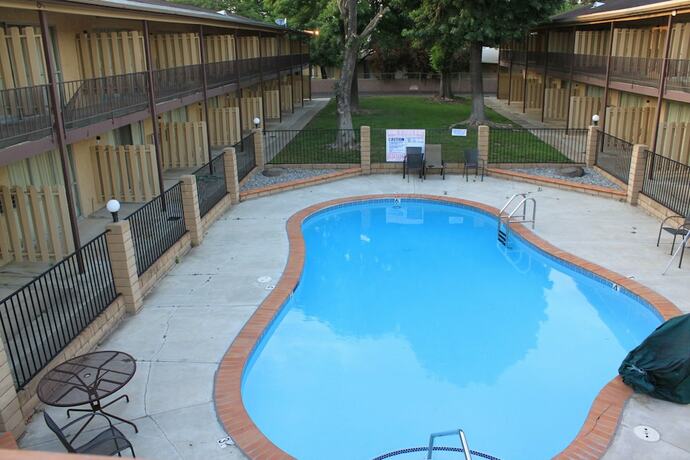 Imagen general del Hotel Menifee Inn. Foto 9