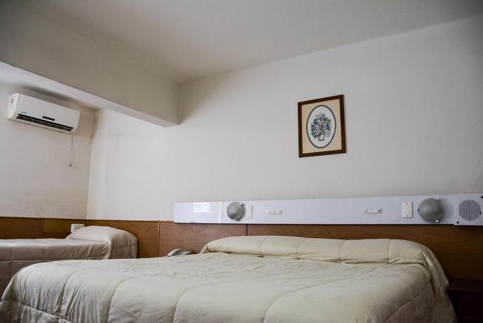 Imagen de la habitación del Hotel Menossi. Foto 5