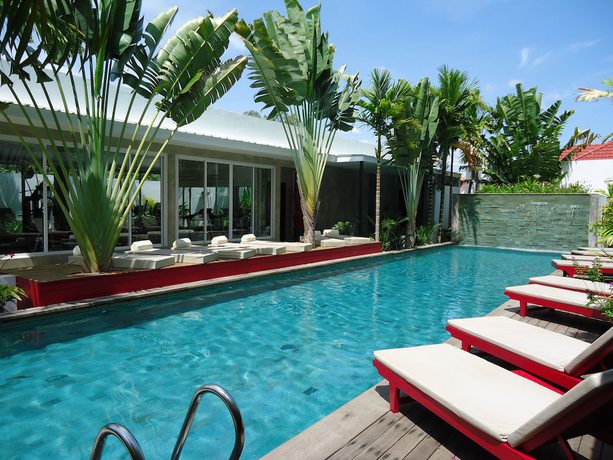 Imagen de la piscina del Hotel Men's Resort and Spa - Caters to Gay Men. Foto 19