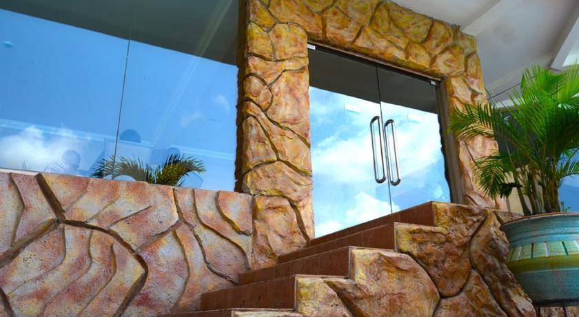 Imagen general del Hotel Mensvic Grand. Foto 7