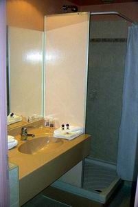 Imagen de la habitación del Hotel Menton Riviera. Foto 4