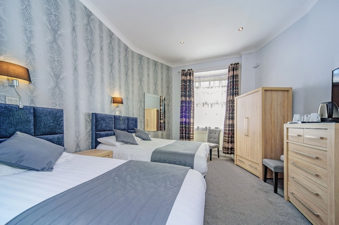 Imagen de la habitación del Hotel Mentone. Foto 5