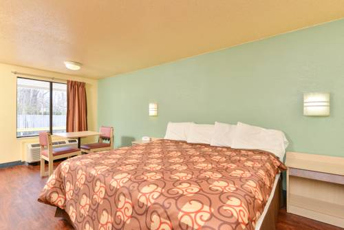 Imagen de la habitación del Hotel Mentor Home Inn. Foto 6