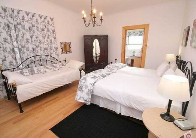Imagen de la habitación del Hotel Mentors Country Estate. Foto 11