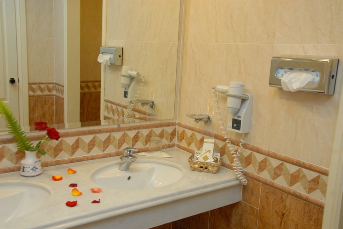 Imagen de la habitación del Hotel Menzeh Dalia. Foto 7