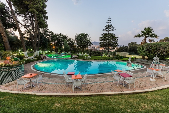 Imagen de la piscina del Hotel Menzeh Zalagh 2 Boutique and Sky. Foto 13