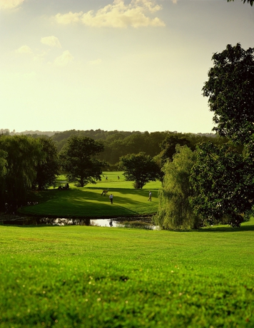 Imagen de los exteriores del Hotel Meon Valley , Golf and Country Club. Foto 3
