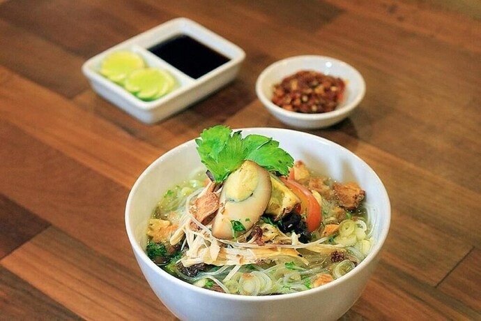 Imagen del bar/restaurante del Hotel Meotel Kebumen managed by DAFAM. Foto 23