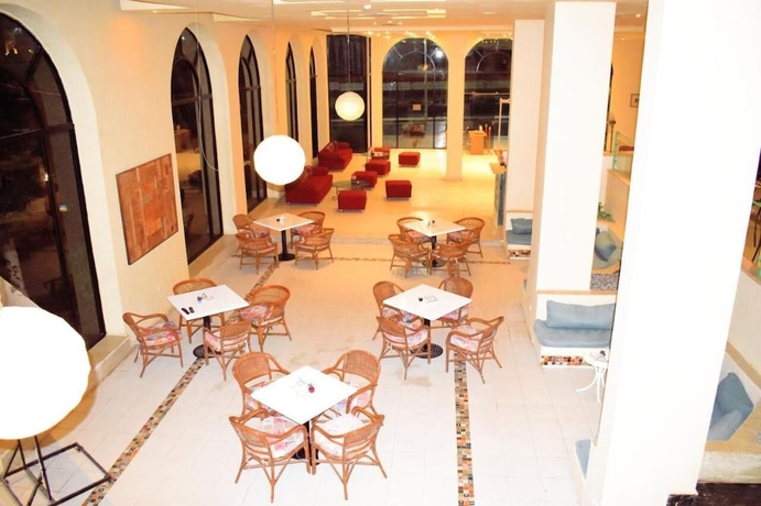 Imagen de los interiores del Hotel Mer Rouge. Foto 14